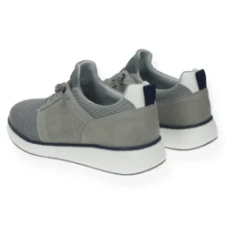 Sneakers><noscript><img width=