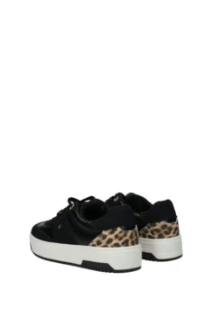 Sneakers><noscript><img width=