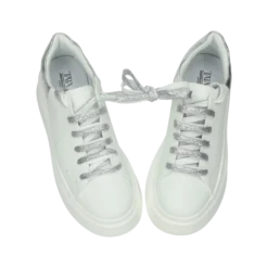 Sneakers><noscript><img width=
